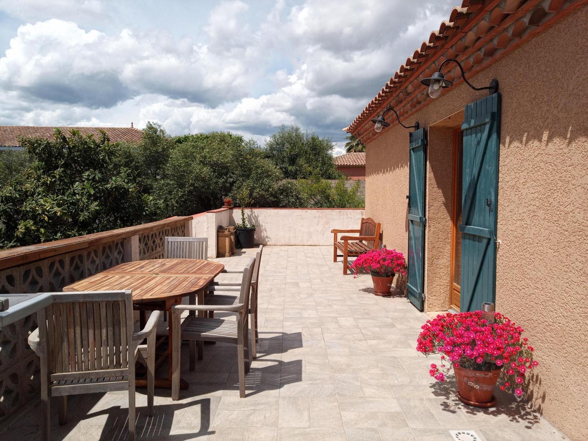 Olive View Villa Puissalicon ภายนอก รูปภาพ